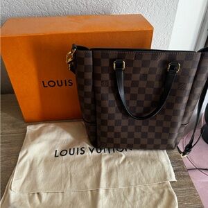 Louis Vuitton Damier Belmont Tote